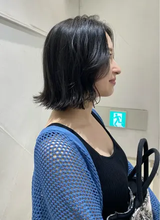 ショート カラー ✨くびれスタイル✨️ 戸嶋穂乃香のヘアスタイル