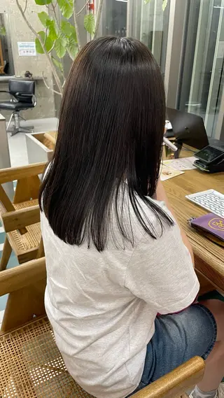 セミロング noe salon所属・田中 絢のヘアスタイル
