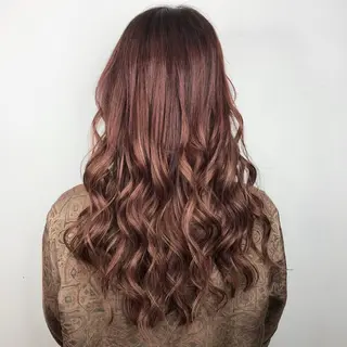 ロング カラー ヘアアレンジ 韓国レイヤーカット/ 儚げカラーチナツのヘアスタイル