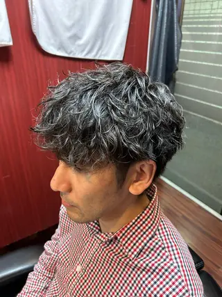 ミディアム パーマ メンズ 祐川 寛太のヘアスタイル