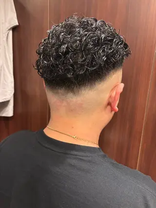 ショート パーマ ヘアアレンジ メンズ ヒロ銀座バーバーショップ 恵比寿店所属・橋本 ゆりあのヘアスタイル