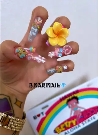 ネイル b.nari nailのネイルデザイン