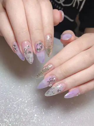 ネイル Flowerネイルサロン所属・. yukiのネイルデザイン