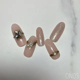 ネイル 園 寛子 （ネイリスト）のネイルデザイン