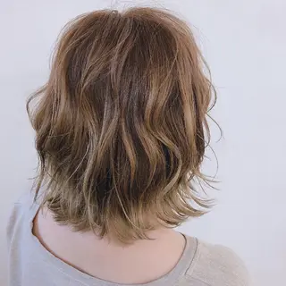 ミディアム カラー 鶴田 風雅のヘアスタイル