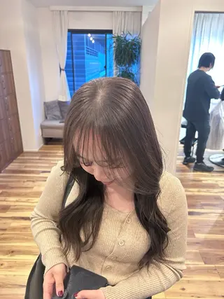 ロング ANs. YUIのヘアスタイル