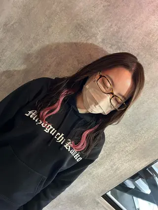 ロング 西村 真実子のヘアスタイル