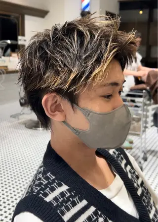 ショート カラー ブリランチン愛知大学前所属・有田 波人のヘアスタイル