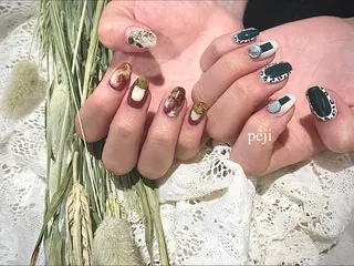 ミディアム m kaori𓃟のネイルデザイン