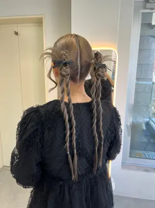 ロング maya レイヤーカットのヘアスタイル