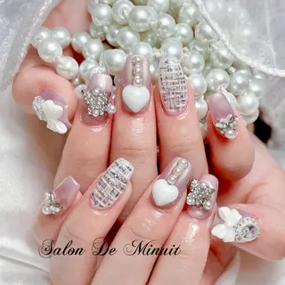 ネイル Momo 🤍のネイルデザイン