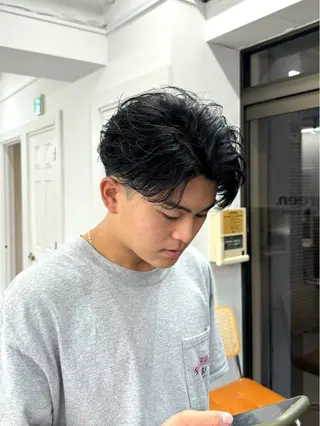 パーマ メンズ シャドウパーマ/ 波巻パーマYu-Kiのヘアスタイル