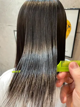 ミディアム 🔷ブリーチバレイヤ ージュ🔷飯野達也のヘアスタイル