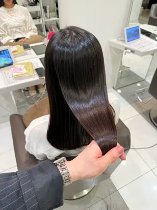 セミロング 髪質改善🩵/ YUMEのヘアスタイル