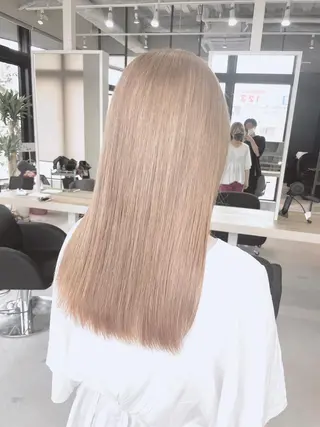 セミロング カラー Lia所属・皆木 智晴のヘアスタイル