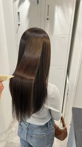 ロング 黒阪 なみのヘアスタイル