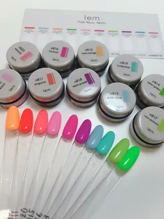 ネイル 透灯 TOUTOU所属・透灯 TOUTOU 🪄のネイルデザイン