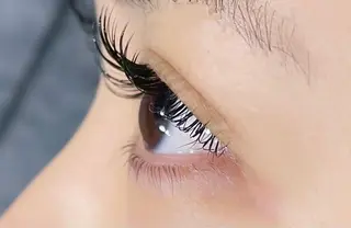 マツエク・マツパ eyelashRooMLila′s所属・NAKAJIMA RIEの眉毛・アイブロウイメージ