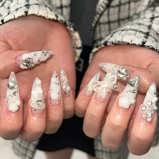 ネイル MODA MANAMIᵕ̈のネイルデザイン