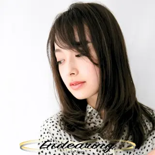 セミロング Endearing 銀座/レイヤーカットのヘアスタイル