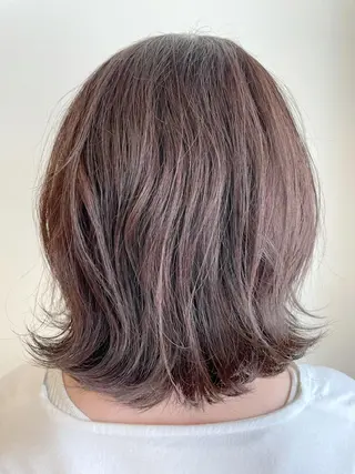 ミディアム カラー NEOLIVE ROAのヘアスタイル