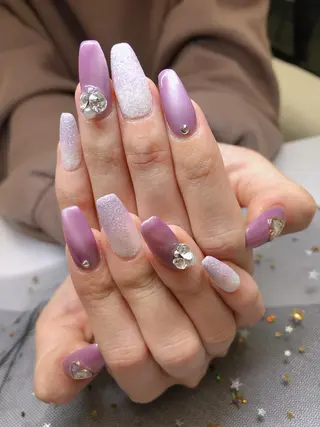 ネイル Flowerネイルサロン所属・. yukiのネイルデザイン