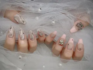 ネイル I-nailロング /ワンホン/キラキラのネイルデザイン