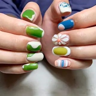 ネイル atelier　FIORITURA所属・FIORITURA aiのネイルデザイン