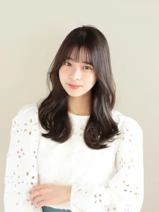 ロング カラー 佐藤 悠衣/透明感 カラー/似合わせ前髪のヘアスタイル