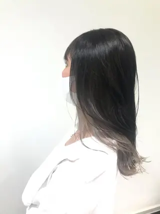 ロング 下條 真のヘアスタイル