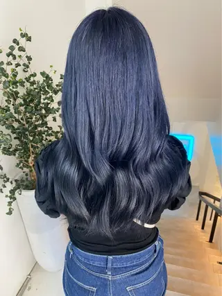 ロング カラー デザインカラー 🎀REINA🎀のヘアスタイル