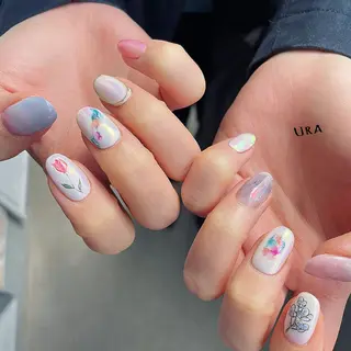 ネイル UrakoNail 《nail》のネイルデザイン