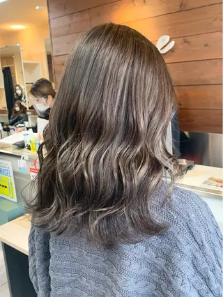 ミディアム 🫧艶髪カラー🫧 森本くるみのヘアスタイル