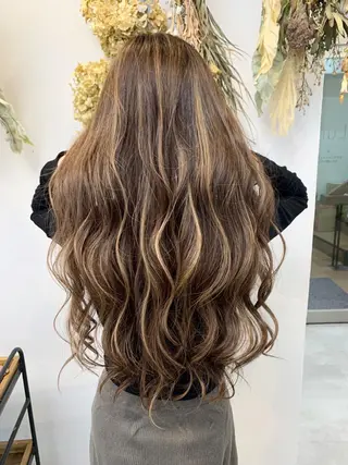 ロング レイヤー×縮毛矯正 深見 拓のヘアスタイル