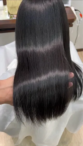 ロング TELAHAIR所属・鵜殿 力也のヘアスタイル