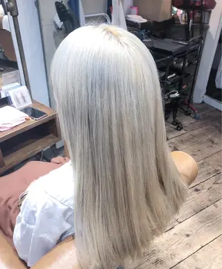 ミディアム ナカオ ヤストシのヘアスタイル