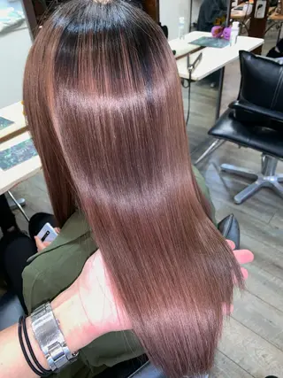 セミロング she2.所属・縮毛矯正/髪質改善 井上智秀のヘアスタイル