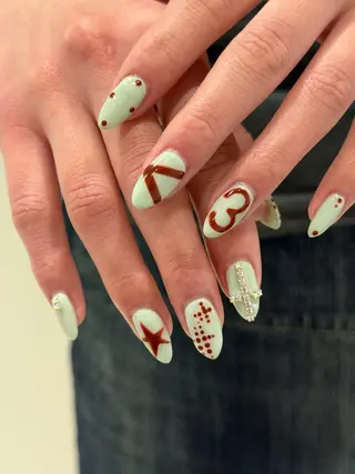 ネイル Ann. nail.tokyo所属・Ann nailのネイルデザイン