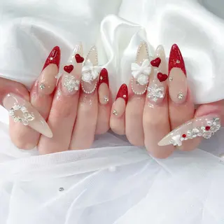 ネイル misaki 🩰‎🤍🎀のネイルデザイン