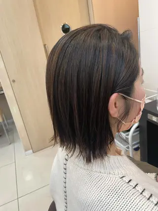 ショート カラー 内田温子大人女性 ハイライト、ボブのヘアスタイル
