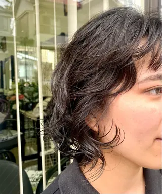 ミディアム パーマ HBLディプロマ所有 AZUSAのマツエク・マツパデザイン