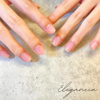 カラー ネイル Elegancia. Hiromiのネイルデザイン