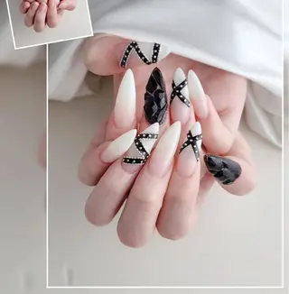 ネイル Lina nail所属・Luna 池袋のネイルデザイン
