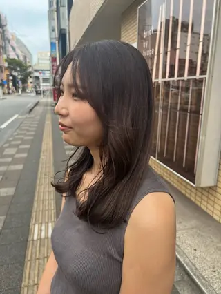 セミロング カラー yuuna. 🪽のヘアスタイル