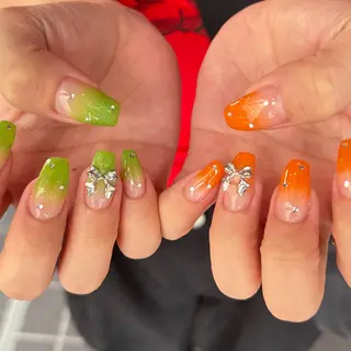 ネイル 🪐富島彩夏 /海外nail🪐のネイルデザイン