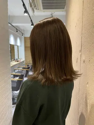 ミディアム EIGHT 中川原   菜々子のヘアスタイル