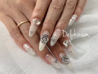 ネイル 岡本 友恵のネイルデザイン