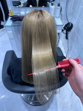 ロング 透明感♡グレージュ ♡ミルクティー♡のヘアスタイル