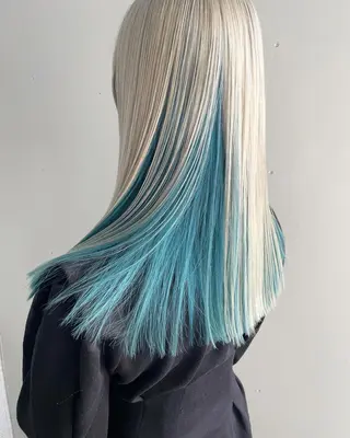 ミディアム nuu所属・💜ショート💜 ウルフ、ボブ二色亜美のヘアスタイル