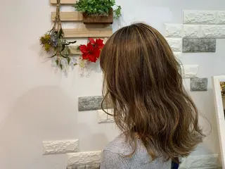 セミロング カラー 大人女性ぼかし メンズ強化🦙平作のヘアスタイル